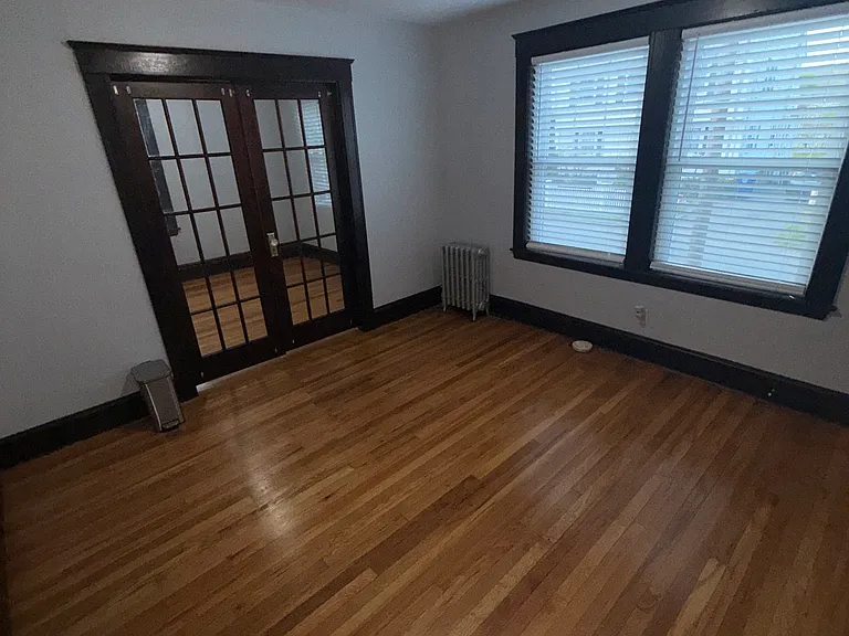 75 Sterling St #A — Photo 6