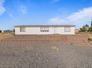 304 Spring Cir SW, Mattawa, WA 99349