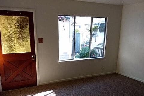 3rd image of 1361 Saint Francis St