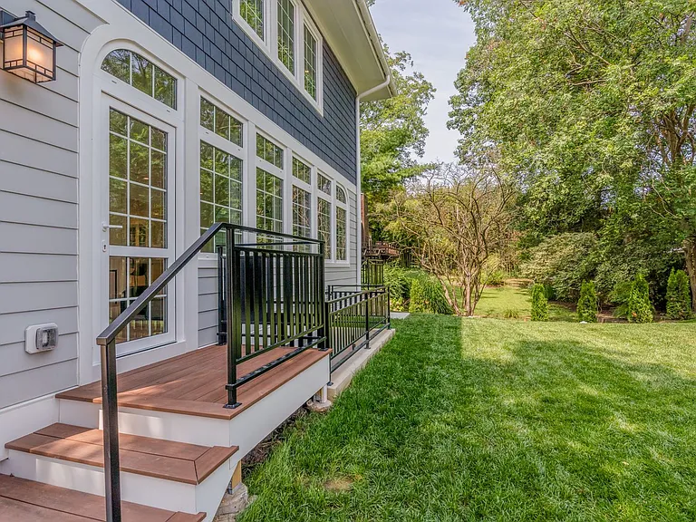 3903 Legation St NW — Photo 42