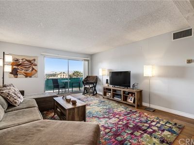 5460 White Oak Ave Encino Ca Apartments For Rent Zillow
