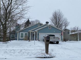 2351 Fernwood Ave, Grove City, OH 43123