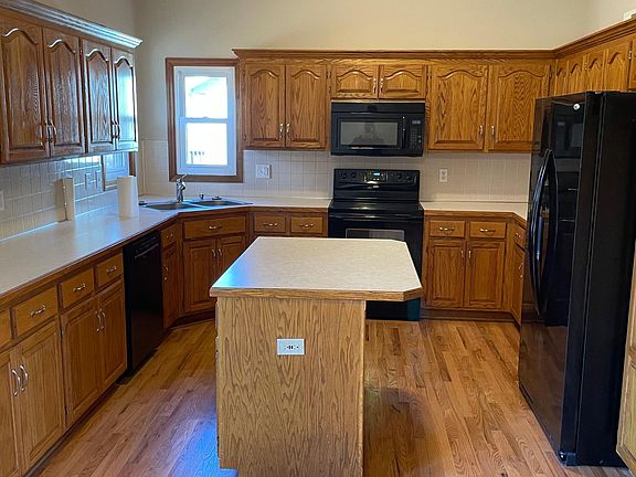 5th image of 8622 N Watson Ave