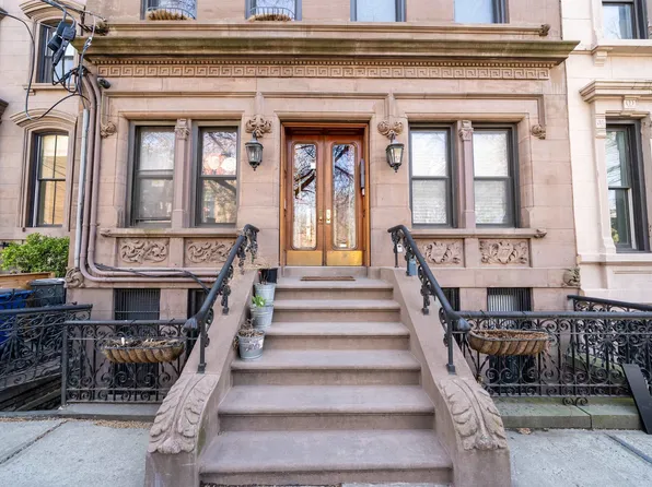 253 8th Street image 1 of 16