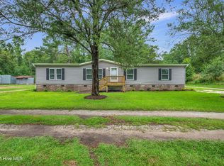 97 Bridgeside Road, Rocky Point, NC 28457