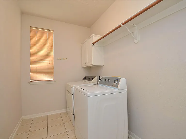 1218 Irish Mist Ct — Photo 33