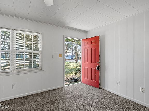 2nd image of 7062 Winburn Dr