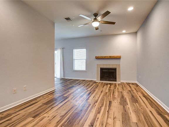 2nd image of 12166 Metric Blvd APT 359