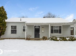 324 Old Village Rd, Columbus, OH 43228