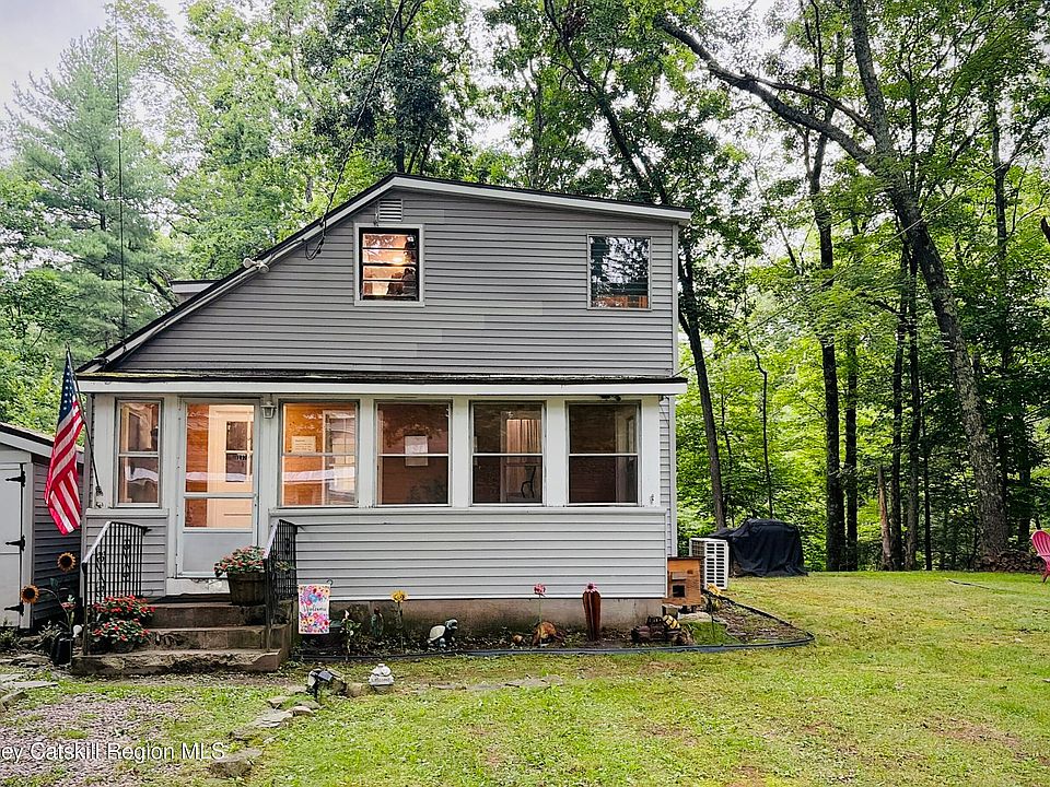1st image of 157 Bross Street