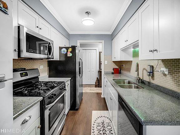 5th image of 1198 Royal Glen Dr APT 222