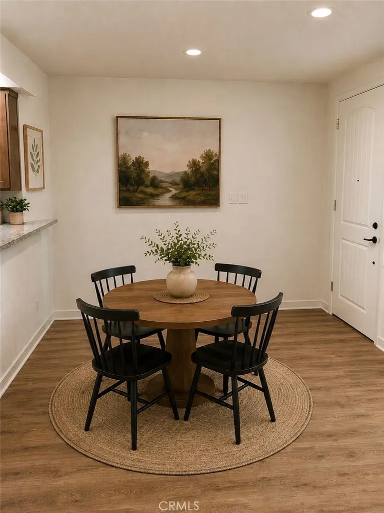 3 bed, 2.5 bath, 1502 sqft, $3,100 — Photo 2