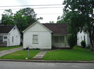 416 E Orange St, Angleton, TX 77515