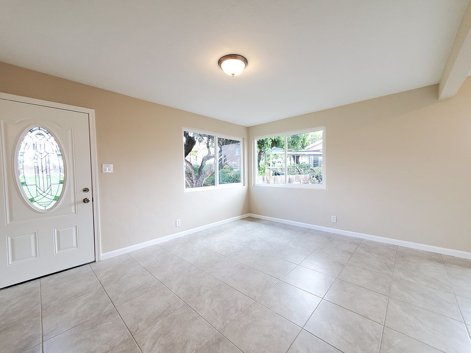 1st image of 2130 Drescher St #396371