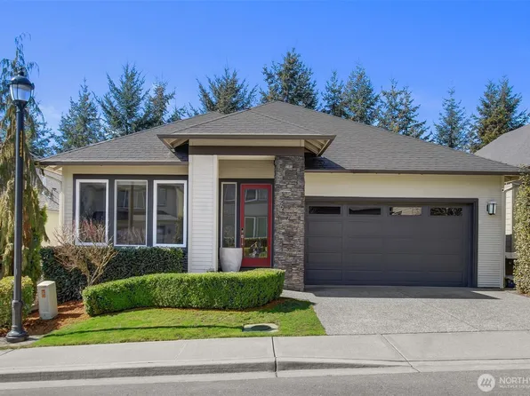 617 Field Place NE, Renton, WA 98059