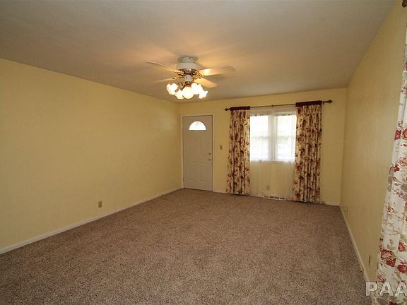 5th image of 2206 W Barker Ave