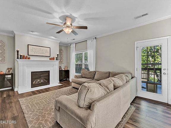 5th image of 519 Fairbanks Way
