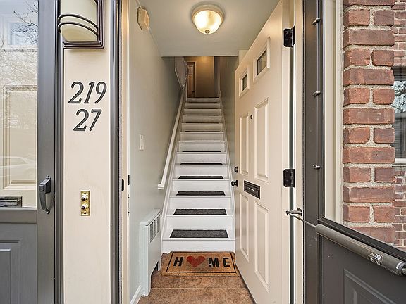 4th image of 219-27 75th Ave #U