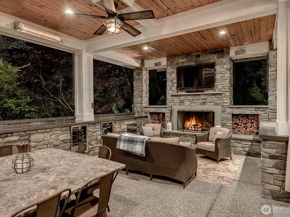 14423 SE 89th Place, Newcastle, WA 98059