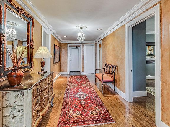 3rd image of 3730 N Lake Shore Dr APT 6A