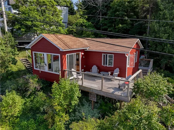 8258 S Shore Rd, Sodus Pt, NY 14555