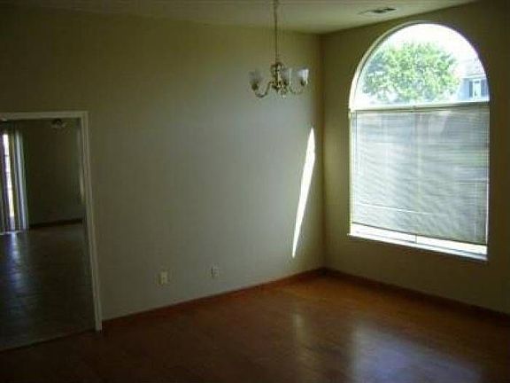 2nd image of 10412 Arcata Ct