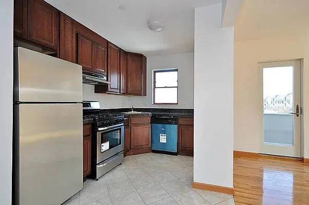 Rented by Astoria NY Condos | media 26