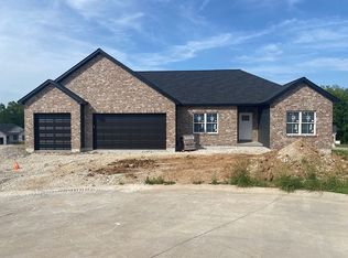2794 Moon Crest Ct, Washington, MO 63090