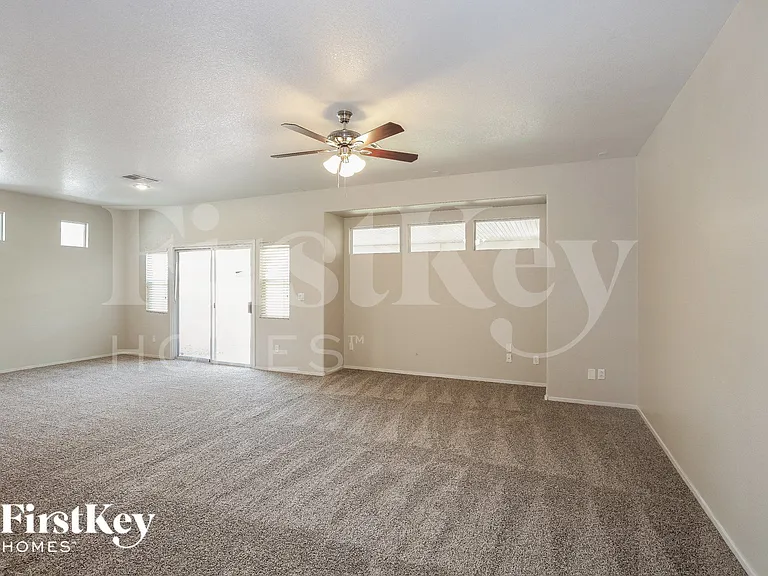 4025 Amberdale Ave — Photo 10