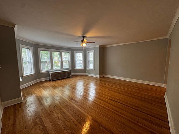 5th image of 6437-39 N Leavitt St #1S