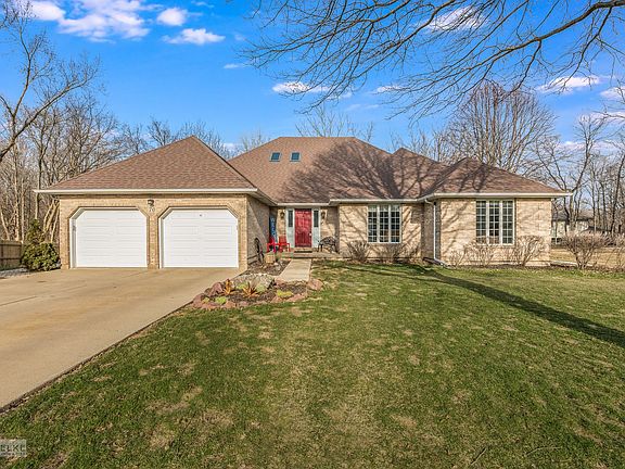 2nd image of 70 Trillium Ct