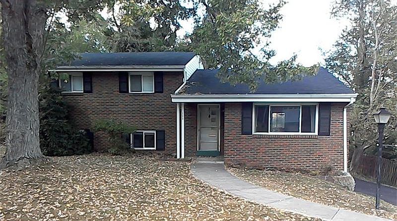2nd image of 135 Danube Dr
