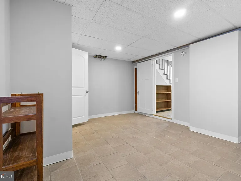 3572 Juneway #1 — Photo 11