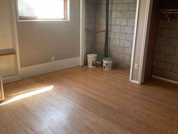 3rd image of 415 Wood St APT A