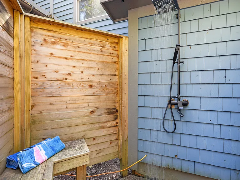 16061 Beech Ln — Photo 29