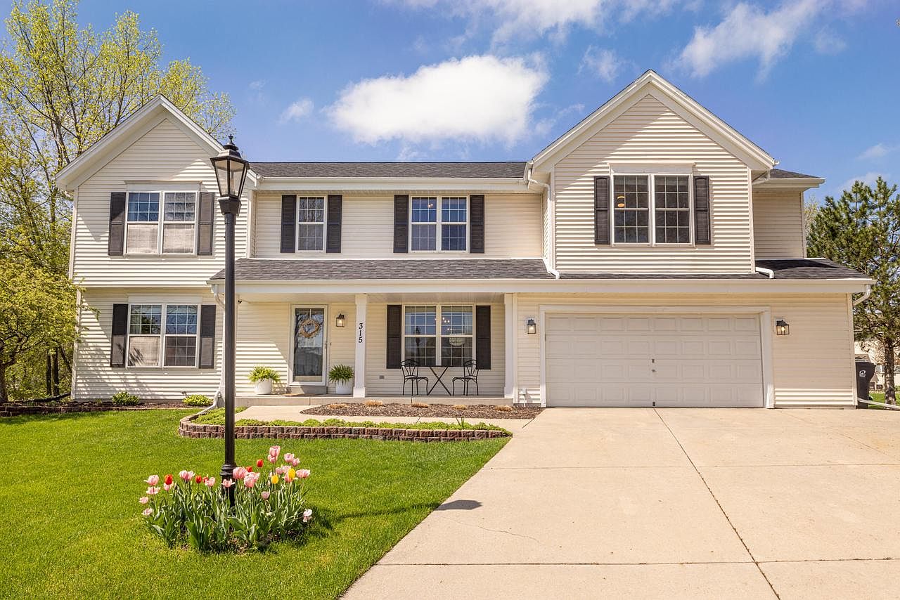 315 Turnberry COURT, Pewaukee, WI 53072 Zillow