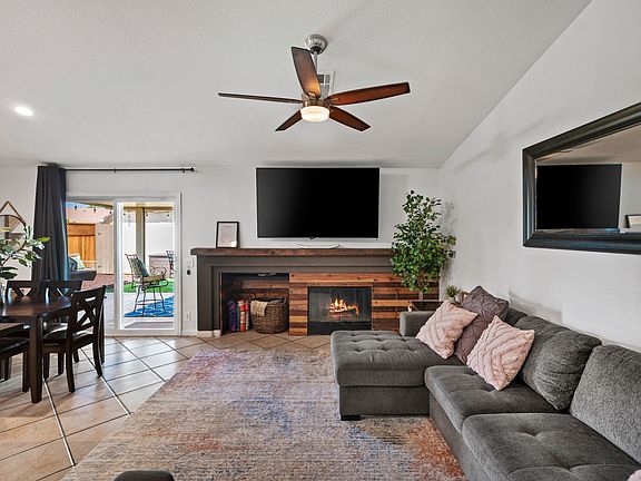 3rd image of 80676 Willow Ln