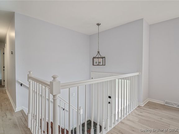 4th image of 6213 E Valley View Drive