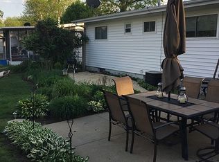 525 Versailles Dr, Florissant, MO