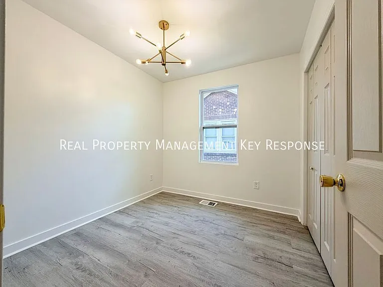 2713 Alameda St #A — Photo 6