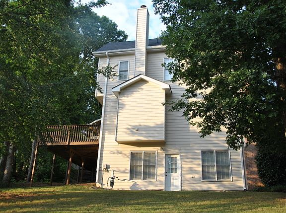 Side Yard - Basement Entranc