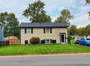 801 S Birch St, Sterling, VA 20164