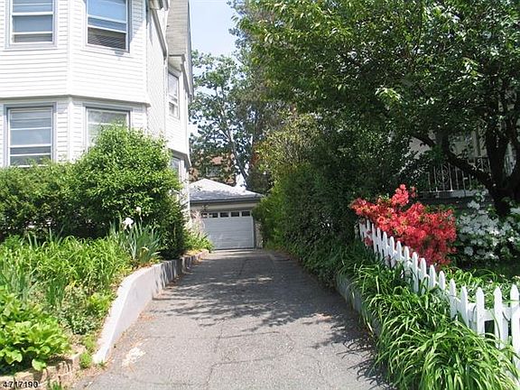 4th image of 773-775 Degraw Ave