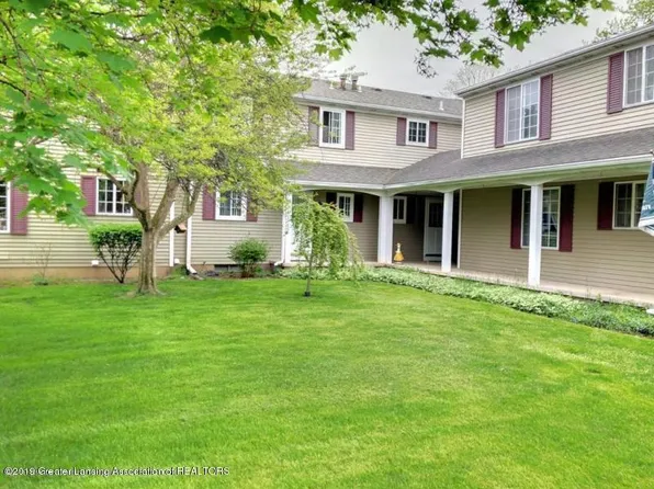 1704 Peppertree Ln #37, Lansing, MI 48912