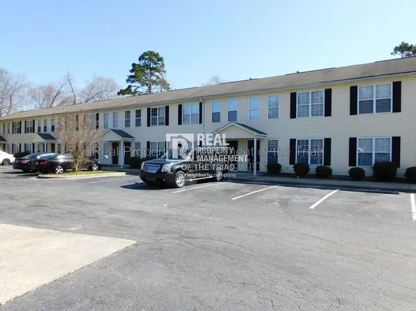 1500 Gatewood Ave APT 122, Greensboro, NC 27405