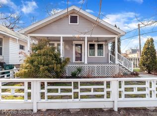 142 E Woodland St, Ferndale, MI 48220