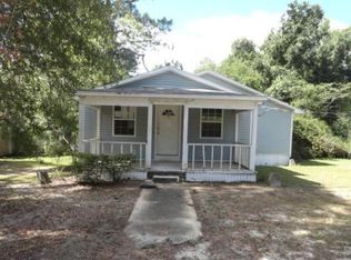 118 Campbell Ln, Milton, FL 32570