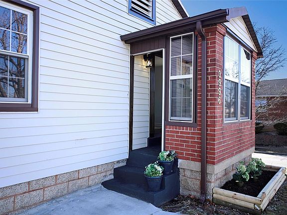 2nd image of 3996 Neosho St