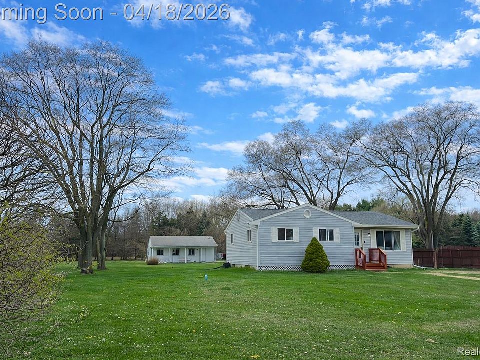 1st image of 9035 N Linden Rd