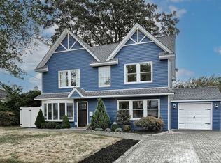 26 Parker Ave, Rochelle Park, NJ 07662